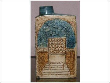 Troika Pottery - Chimney Vase - Linda Taylor
