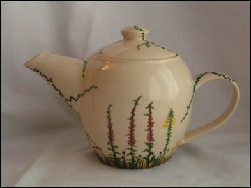 Meadow flower teapot